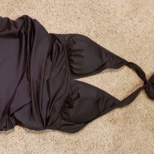 A pea in the pod maternity swim suit small